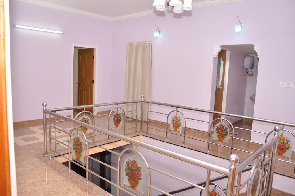 Bluemount Apartment Kattappana Exterior photo
